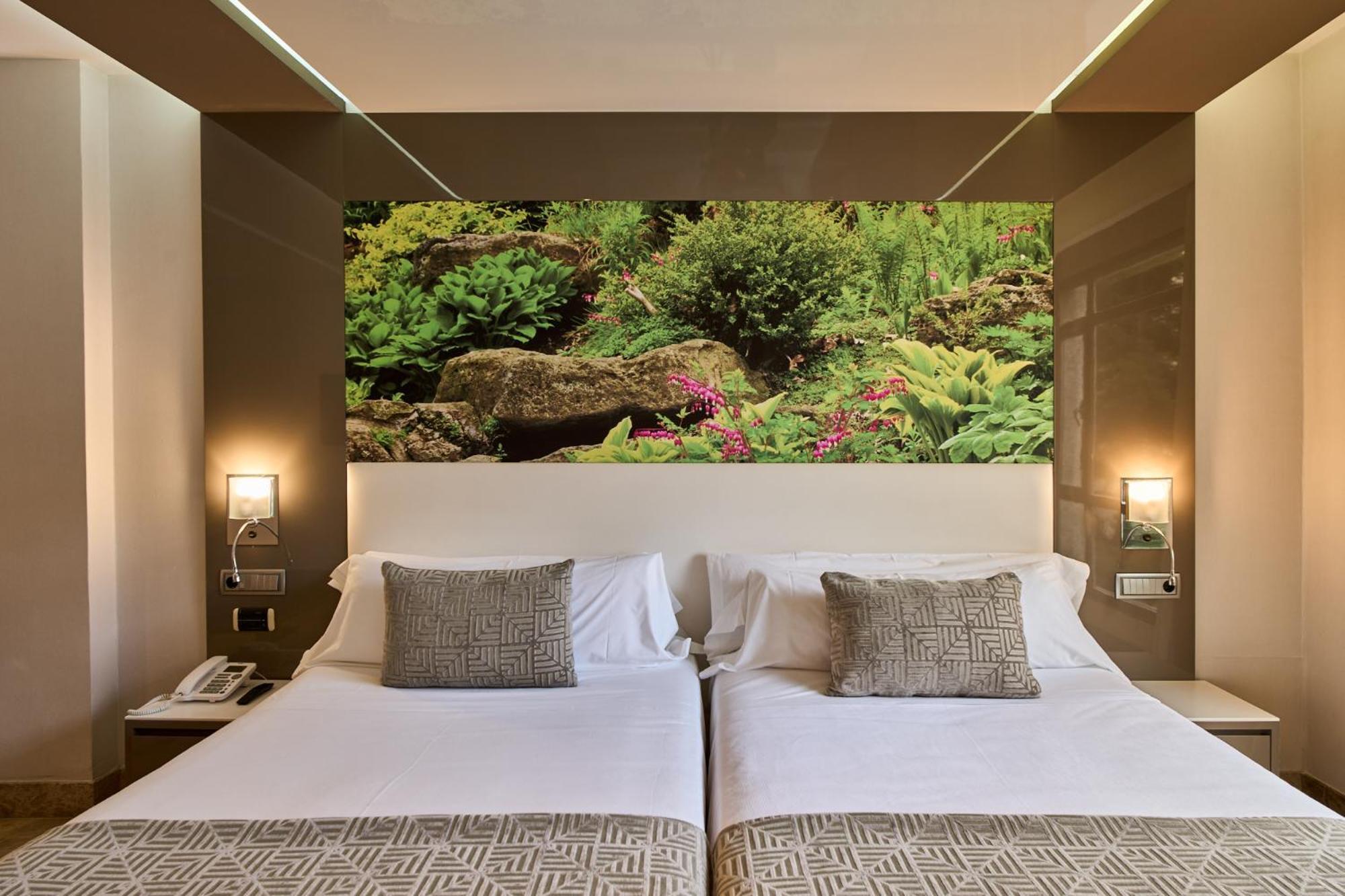 Vp Madrono Hotel Madrid Buitenkant foto